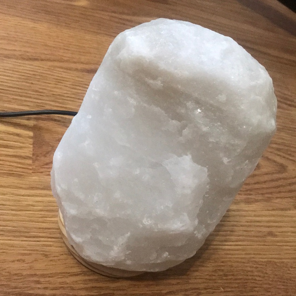 color changing Himalayan salt rock lamp